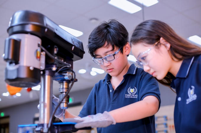 Kh&aacute;m ph&aacute; kh&ocirc;ng gian s&aacute;ng chế hiện đại của học sinh Vinschool