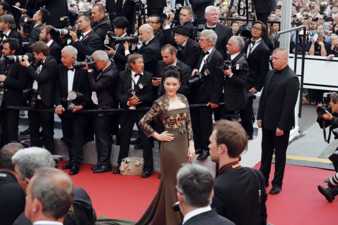Lý Nhã Kỳ kiêu sa trên thảm đỏ Cannes