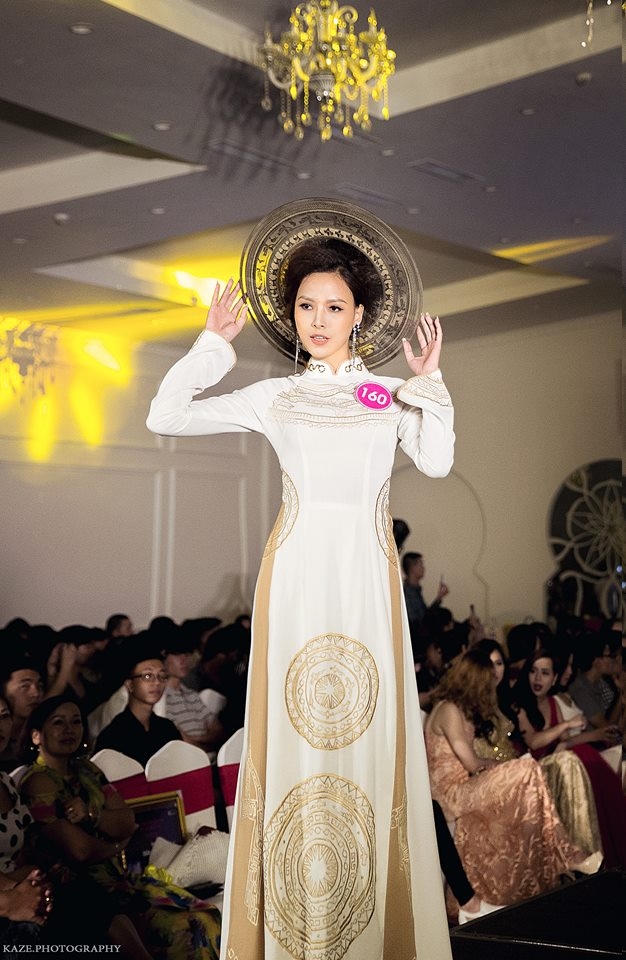 Hoàng Thị Quỳnh sinh năm 1993 (Bắc Giang). Người đẹp sở hữu chiều cao 1m67, số đo ba vòng: 86-60-88 cm. Quỳnh hiện tại là nhân viên công ty Chứng Khoán Đại Nam Hà Nội.