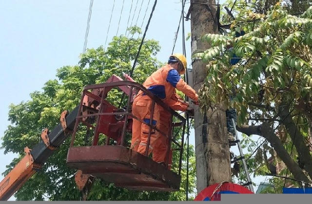 Sản lượng tiêu thụ điện cao kỷ lục do nắng nóng: Công suất phụ tải lại lập một đỉnh mới!