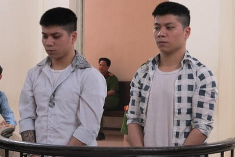 Cặp anh em song sinh tấn công CSGT bị xét xử tại phiên tòa phúc thẩm.