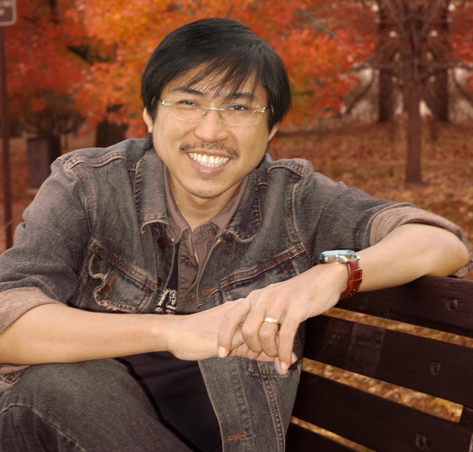 Huỳnh Phúc Điền là một trong những đạo diễn tên tuổi của Việt Nam. Anh là một người có tầm ảnh hưởng và có nhiều bước tiên phong trong nghề đạo diễn sân khấu.