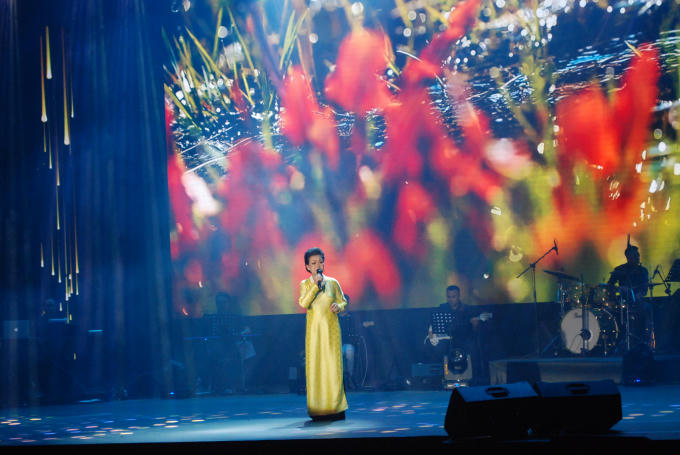 Nữ danh ca Khánh Ly khiến khán giả thích thú khi kể những câu chuyện tưởng như mới từ ngày hôm qua về những cuộc gặp gỡ với cố nhạc sĩ Trịnh Công Sơn giai đoạn 1965-1967.