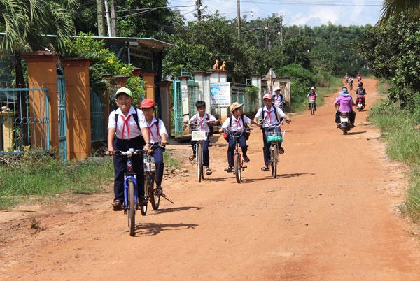 Có khoảng 4.800 hộ dân với 15.500 nhân khẩu bị ảnh hưởng bởi dự án sân bay Long Thành. Mức chi phí dự kiến cho việc đền bù thu hồi đất là 18.000 tỷ đồng.