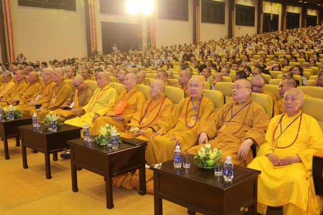 Một số hình ảnh tại buổi lễ.