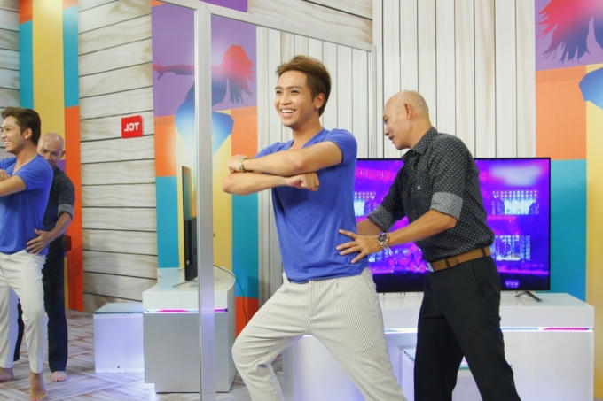 Tập 9 Gương mặt th&acirc;n quen: H&oacute;a th&acirc;n th&agrave;nh Psy, H&ograve;a Minzy