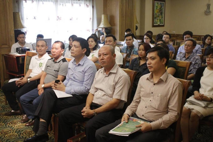 Các vị đại biểu cho rằng, chúng ta cần phải tôn vinh các cơ sở chế biến, sản xuất thực phẩm sạch để người dân tìm đến và an tâm trong mỗi bữa ăn.