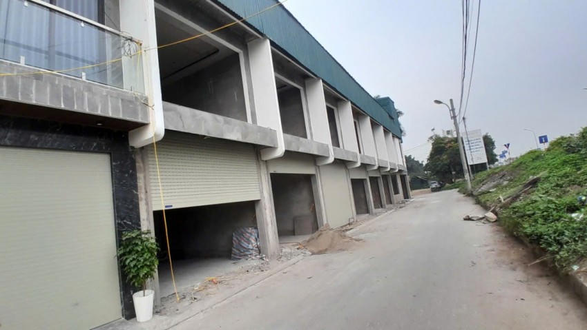 Đến nay dãy nhà cơ bản đã hoàn thiện phần thô bên ngoài. Các hạng mục bên trong đang được chủ đầu tư tiếp tục hoàn thiện.