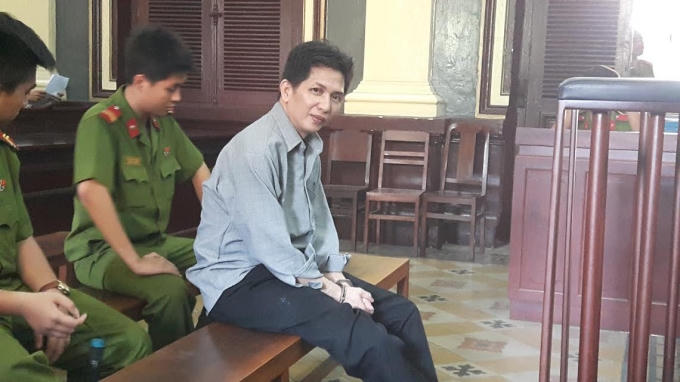 Giết chết tình già, Thành đối diện với tù tội.