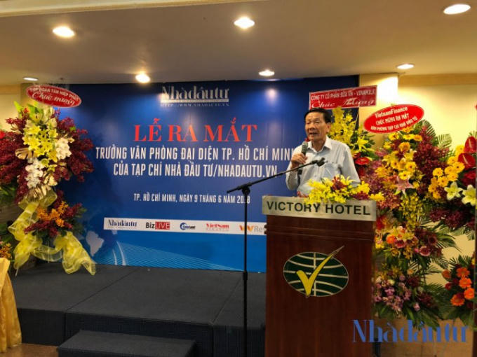 Tổng biên tập Tạp chí Nhà Đầu Tư TS Nguyễn Anh Tuấn phát biểu.