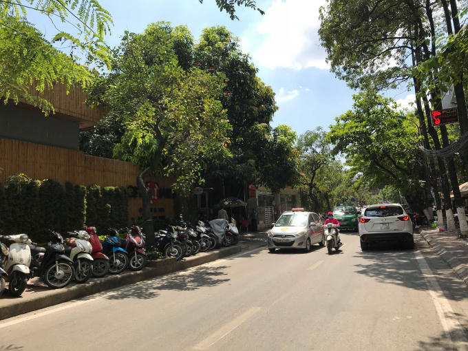 Các công trình sai phạm tại mương Phan Kế Bính vẫn ngang nhiên tồn tại bất chấp chỉ đạo Phó Thủ tướng