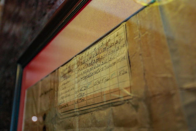 Cô Mai Hương tiết lộ, trong khu vực Phố cổ Hà Nội, hiếm có gia đình nào vẫn còn bản vẽ đặc biệt này. Vì vậy, đây được coi là “báu vật” gắn liền với lịch sử ngôi nhà.