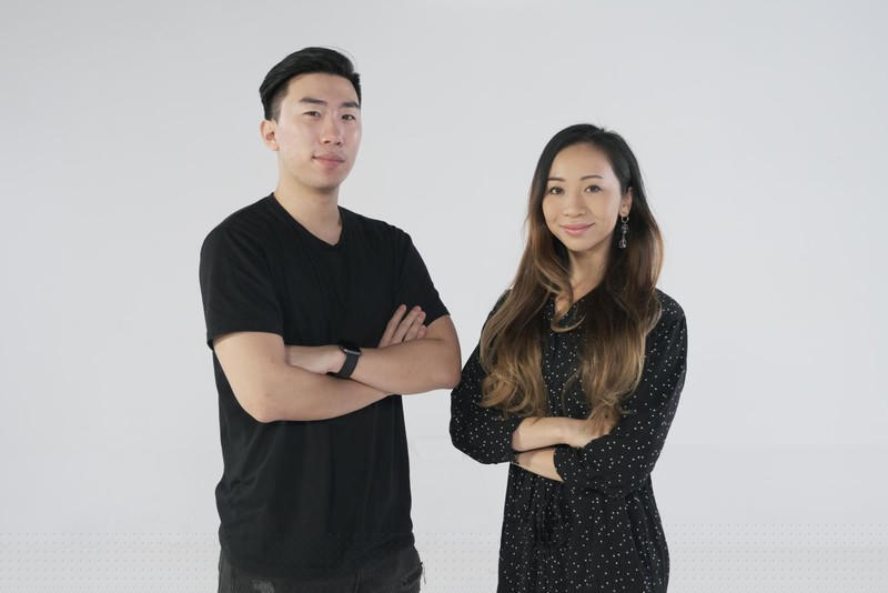 Hai nhà sáng lập ứng dụng hẹn hò Fika: Oscar Xing Luo (trái) và Denise Sandquist (phải).