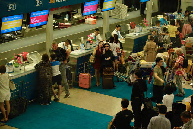 Giang Hồng Ngọc đi lưu diễn cùng Phi Nhung