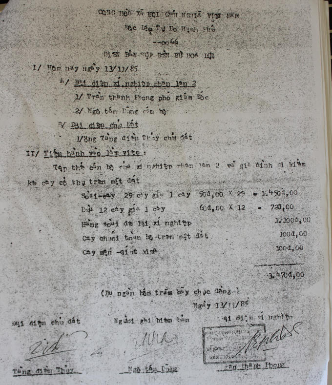 Biên bản đền bù hoa màu cho gia đình bà Anh năm 1985