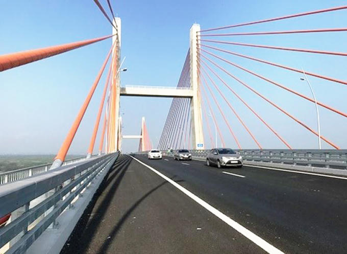 Dự án cầu Bạch Đằng dài 3km với ba trụ tháp.