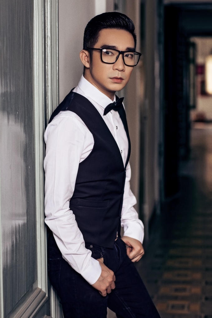 H&eacute; lộ b&igrave;a album sang trọng mới nhất của Quang H&agrave;