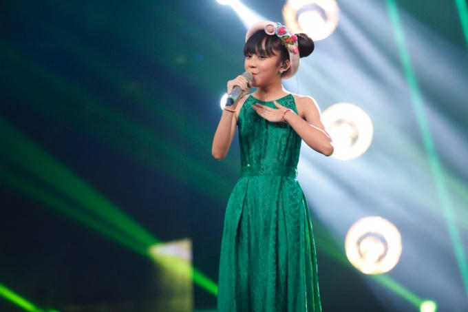 Vietnam Idol Kids 2016: Hồ Văn Cường vẫn lấy nước mắt người nghe dù gặp sự cố hụt hơi