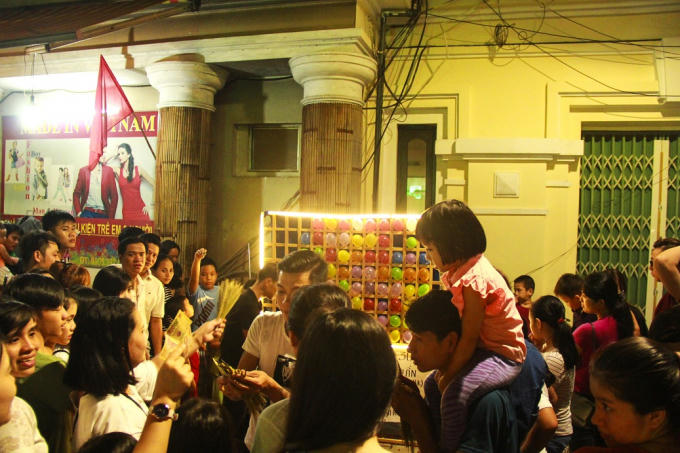 Nhiều hoạt động vui chơi, giải trí tại đây đã thu hút đông đảo người tham gia.