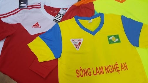 Trang phục thi đấu dành cho các cầu thủ của 4 đội bóng tham dự cúp Tứ hùng tháng 5 do VNA Sports tài trợ.