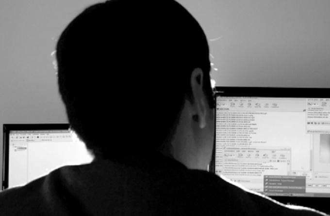 Ngày càng nhiều đối tượng lợi dụng công nghệ cao để XHTD trẻ em (Hình minh họa).