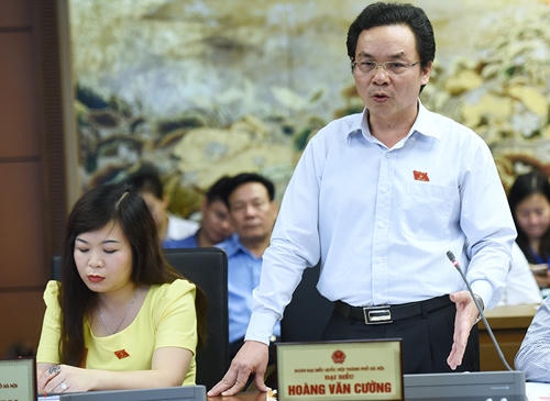 Phó hiệu trưởng ĐH Kinh tế Quốc dân Hoàng Văn Cường. Ảnh: Giang Huy.