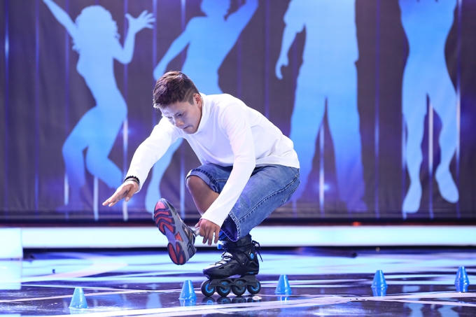 Người b&iacute; ẩn tập 11: Ngỡ ng&agrave;ng xem diễn vi&ecirc;n uốn dẻo đến chai cằm v&agrave;