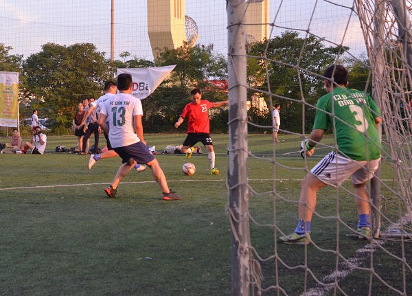 Giải bóng đá Press Cup 2018 khu vực Hà Nội đã mang đến một màu sắc riêng cho những người làm báo.