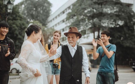 Bộ ảnh đ&aacute;m cưới thời '&Ocirc;ng b&agrave; anh' khiến cộng đồng mạng 'chao đảo'