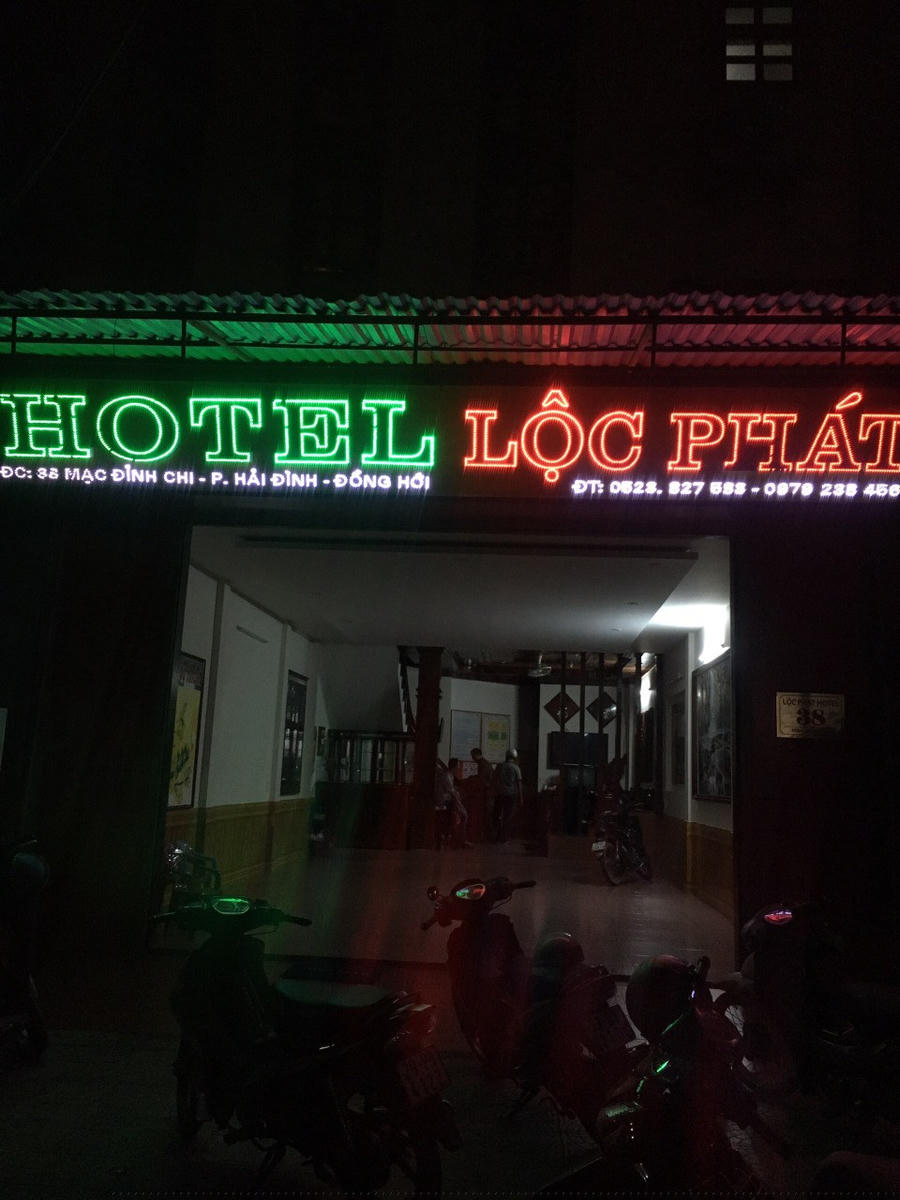 Nhà nghỉ Lộc Phát tụ điểm hoạt động mua bán dâm bị triệt phá.