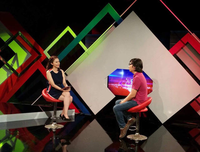 Đậu Hồng Phúc trong vai trò MC.