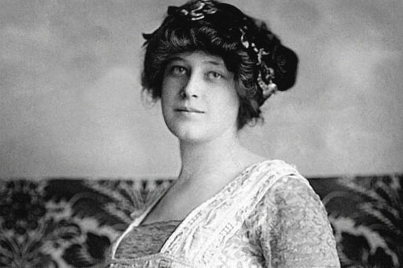 Bà  Violet Jessop.  