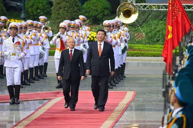 Nhiệm kỳ trước, Tổng Bí thư, Chủ tịch Trung Quốc Tập Cận Bình cũng đã thăm Việt Nam vào 11/2015.