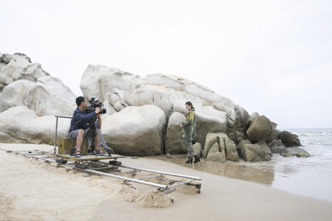 &Aacute; hậu Thi&ecirc;n L&yacute; lần đầu huấn luyện th&iacute; sinh trong tập 9 &ldquo;T&ocirc;i l&agrave; Hoa hậu Ho&agrave;n vũ Việt Nam&rdquo;