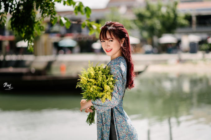 Gia Hân cho rằng, cô chỉ cảm thấy tự tin và xinh đẹp nhất khi diện trên người những chiếc áo dài truyền thống của Việt Nam.