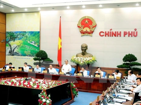 Thủ tướng Nguyễn Xuân Phúc chủ trì phiên họp Chính phủ thường kỳ tháng 10 năm 2016. (Ảnh: TTXVN).