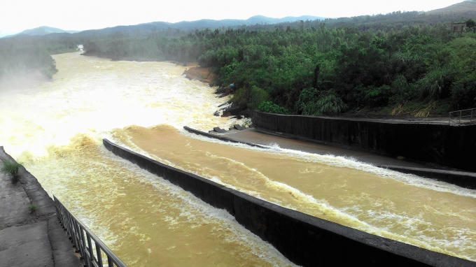 Hiện tại hầu hết c&aacute;c hồ, đập tr&ecirc;n địa b&agrave;n tỉnh Nghệ An đ&atilde; đầy nước. Nhiều hồ c&oacute; nguy cơ mất an to&agrave;n.