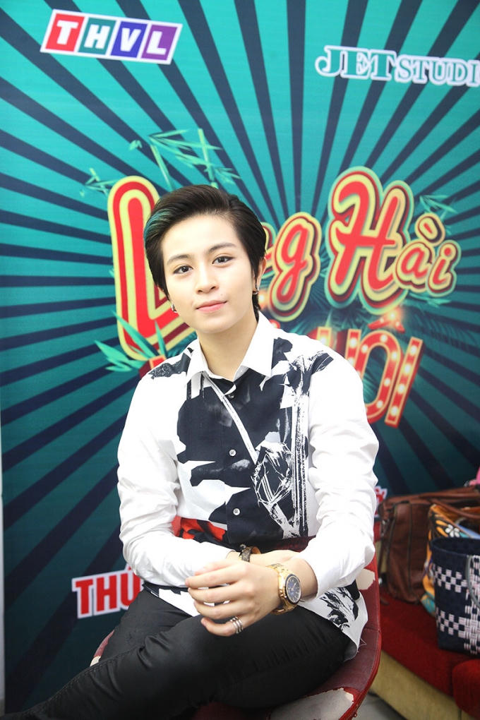 Trấn Th&agrave;nh nhận Gil L&ecirc; l&agrave;m con g&aacute;i v&igrave; m&ecirc; mẩn vẻ đẹp