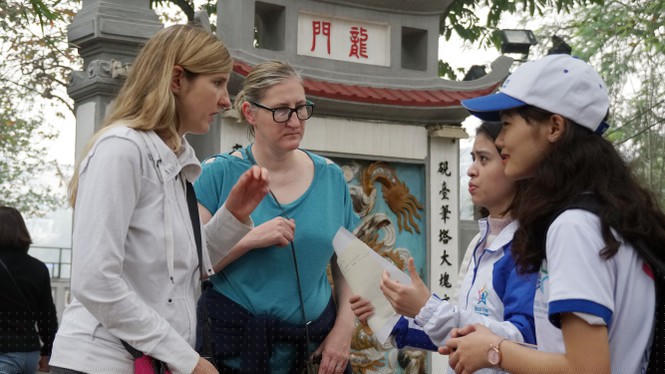 Có nên mạo hiểm đón khách quốc tế? - ảnh 1