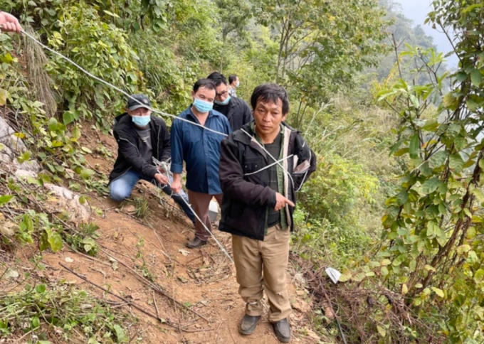 Đối tượng Vừ thực hiện lại hành vi phạm tội của mình.