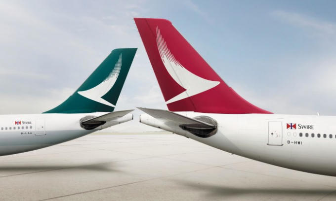 Hãng Cathay Dragon có trụ sở tại Hong Kong có biểu tượng nét thư pháp tượng trưng cho hình ảnh cánh chim trời, vừa mang vẻ hiện đại vừa có nét truyền thống Á Đông.
