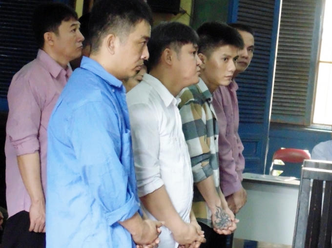 Các bị cáo nghe HĐXX tuyên án.