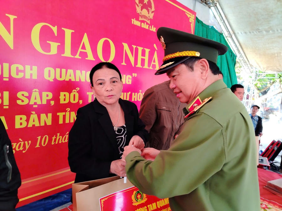Công an tỉnh Đắk Lắk đã thực hiện trọn ven tinh thần tương trợ và lan tỏa những điều tốt đẹp