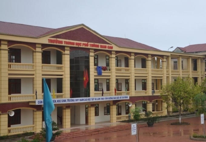 Trước sự ra đi đột ngột của em, gia đình và các bạn học, nhà trường vô cùng đau đớn.