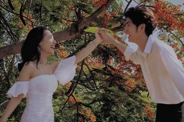 Khi bên nhau, mỗi phút giây trôi qua đều là nụ cười vui vẻ.