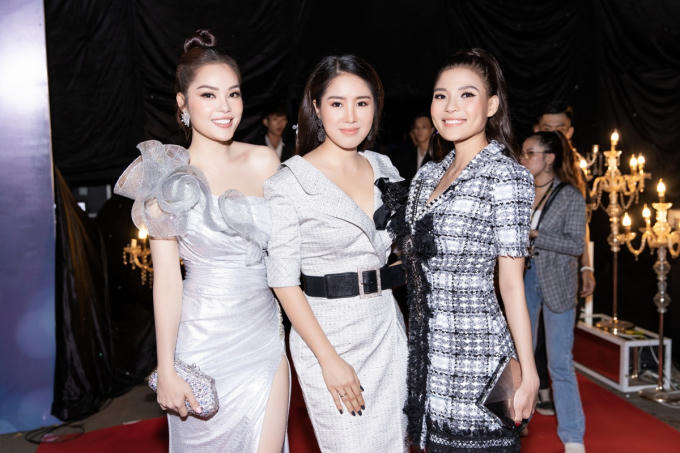 Vợ chồng Lê Phương tình tứ tham dự sự kiện mới