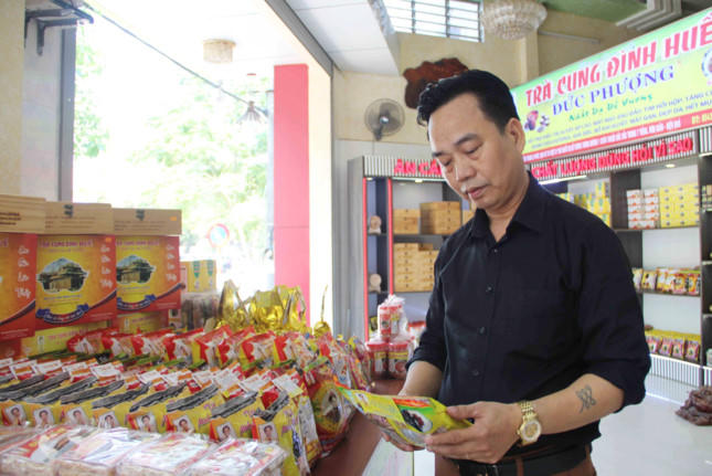 Ý tưởng của anh Phượng lóe lên đã tạo nên Trà Cung Đình Huế danh tiếng hiện nay.
