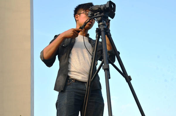 Các trận đấu được livestream trực tiếp.