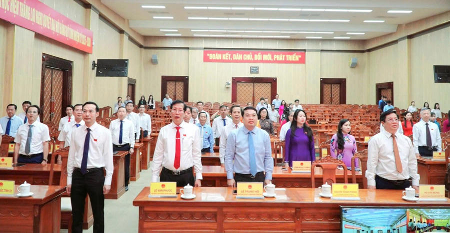 Đại biểu tham dự kỳ họp HĐND