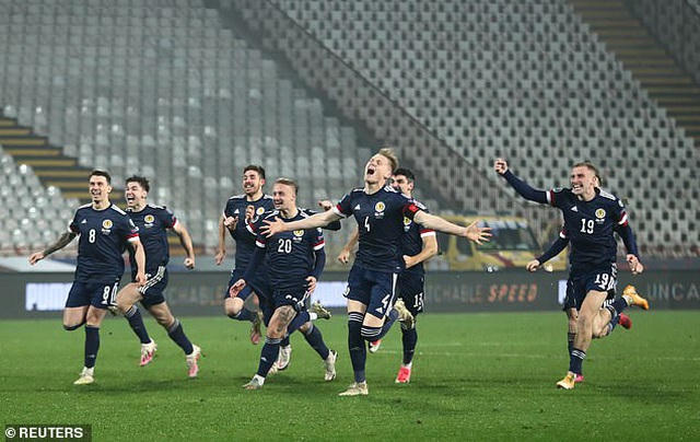 Lần đầu tiên kể từ năm 1998, Scotland góp mặt ở một kỳ Euro và World Cup